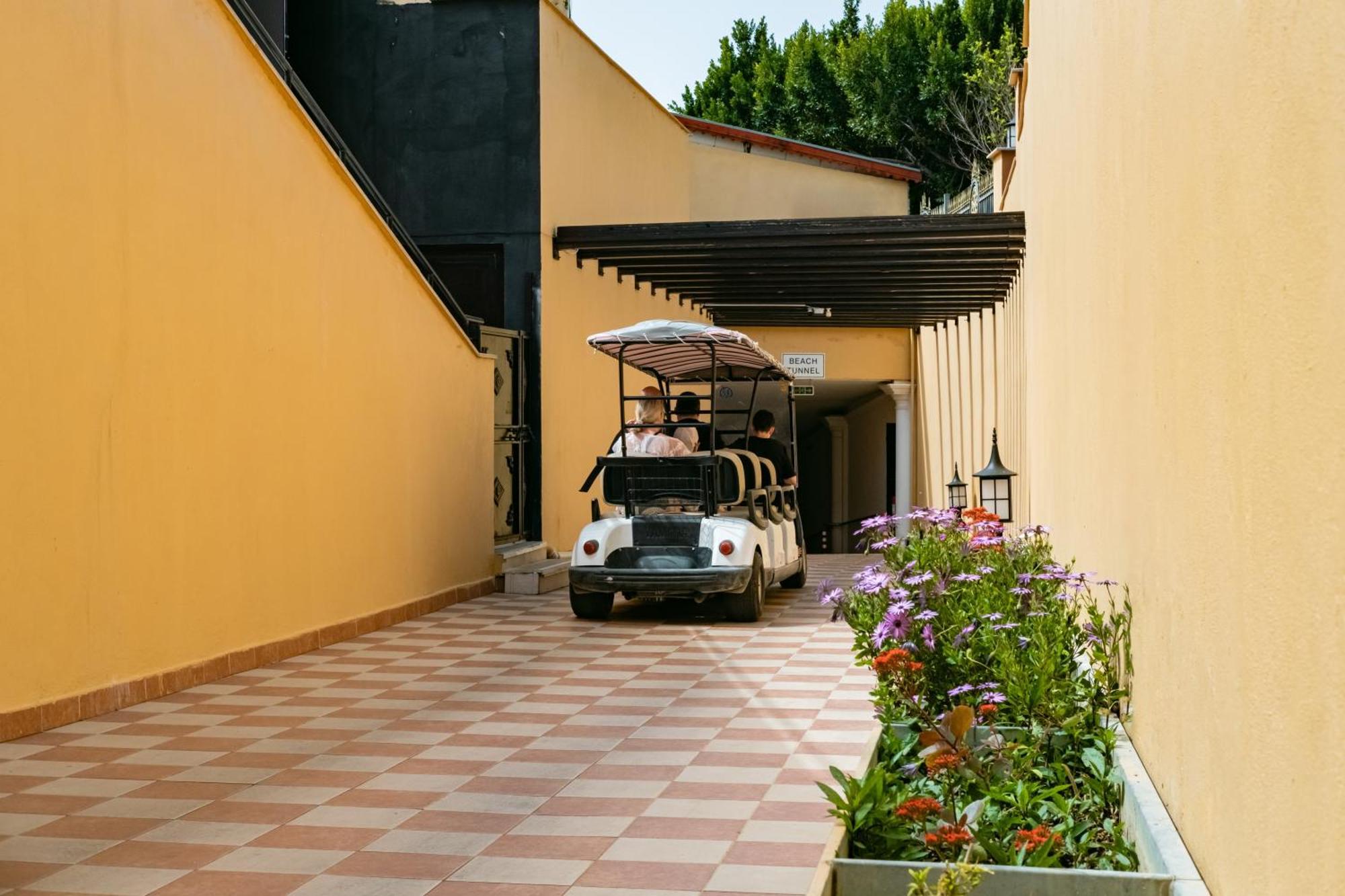 Villa Side Residence Exterior photo
